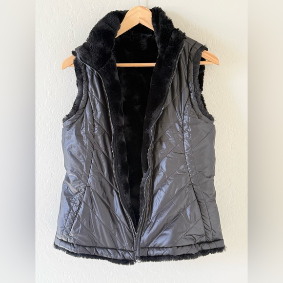 Original Nicole Miller Faux Fur Black Reversible Vest - Small - Picture 4 of 6